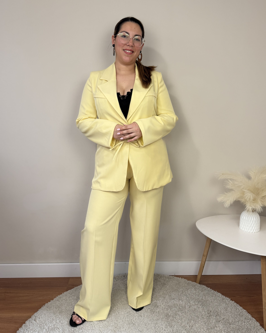 Traje Lazo