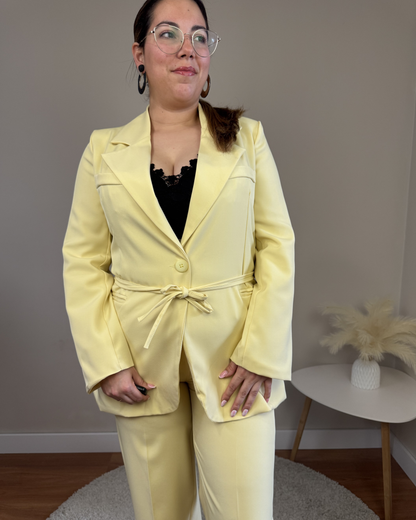 Traje Lazo